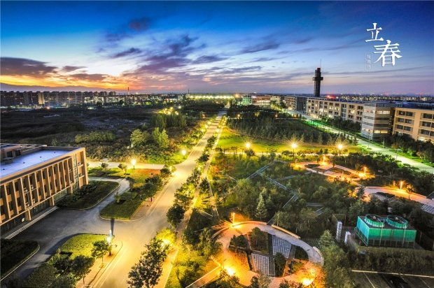 夜晚的新校园